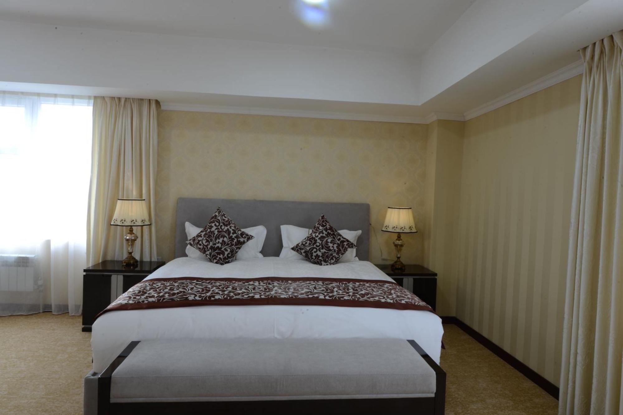 Alpha Hotel Улан-Батор Екстер'єр фото