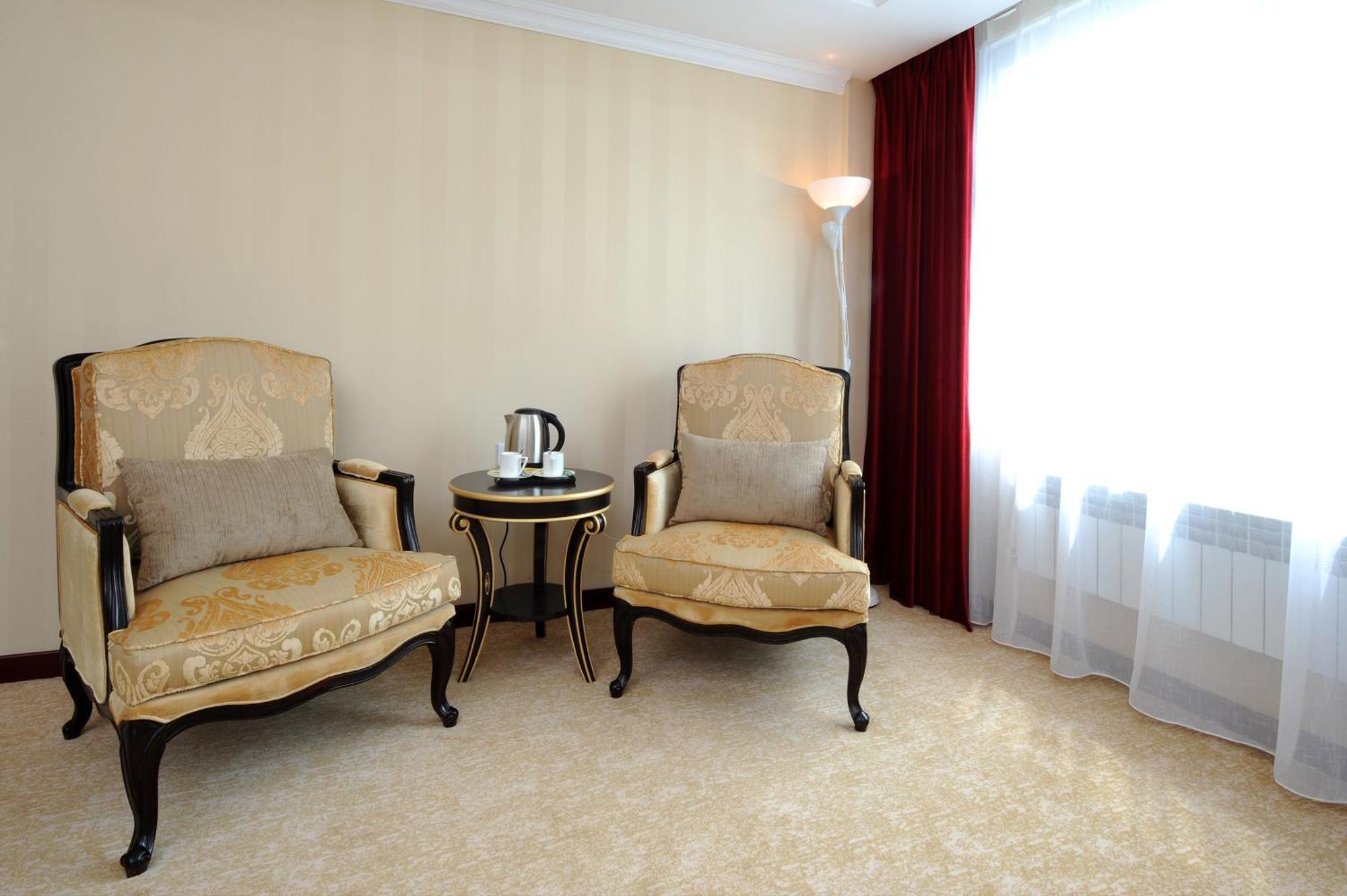 Alpha Hotel Улан-Батор Екстер'єр фото