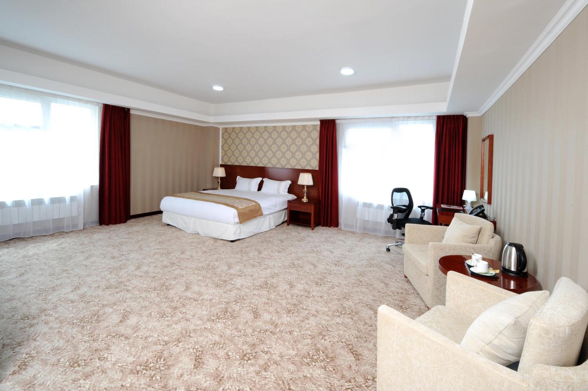 Alpha Hotel Улан-Батор Екстер'єр фото