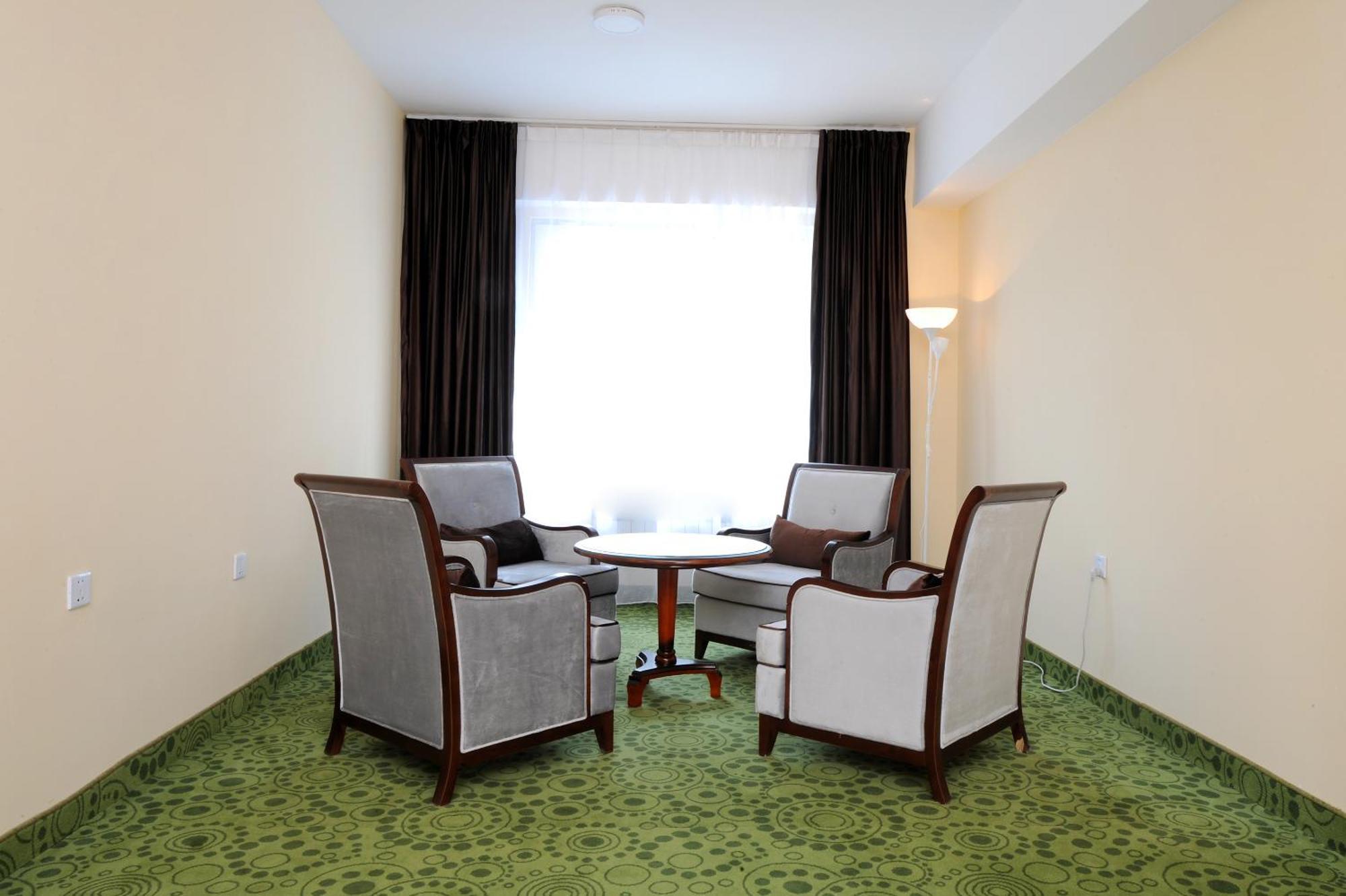 Alpha Hotel Улан-Батор Екстер'єр фото